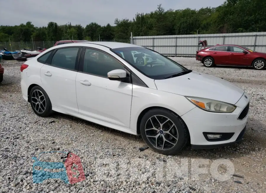 1FADP3F23FL260946 Photo# 4