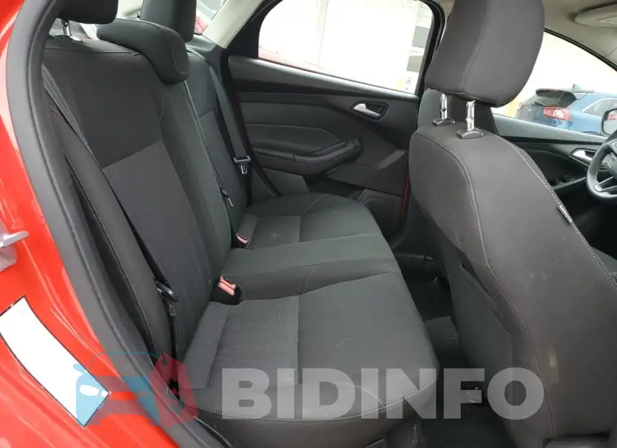 1FADP3F24FL318353 Photo# 10