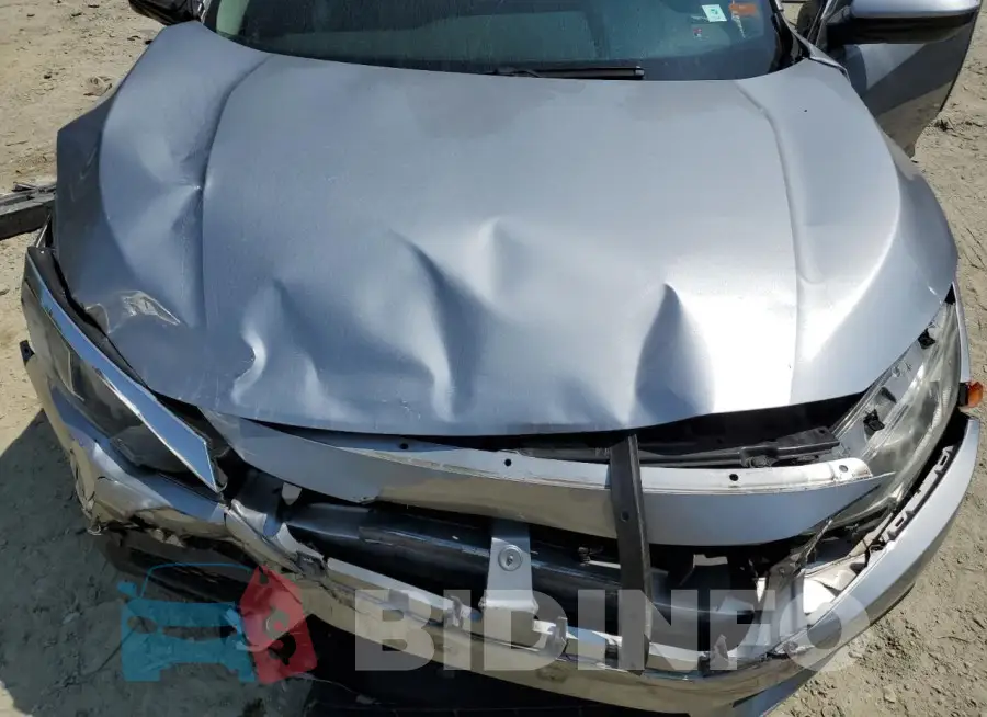 19XFC2F77GE241721 Photo# 11