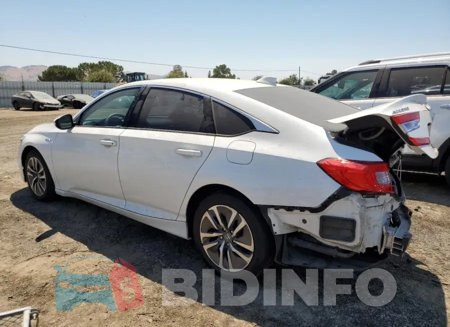 1HGCV3F16LA009981 Photo# 2