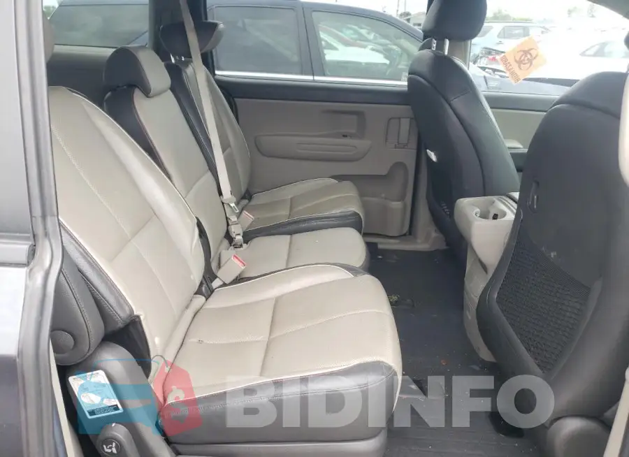 KNDMB5C15G6216821 Photo# 11