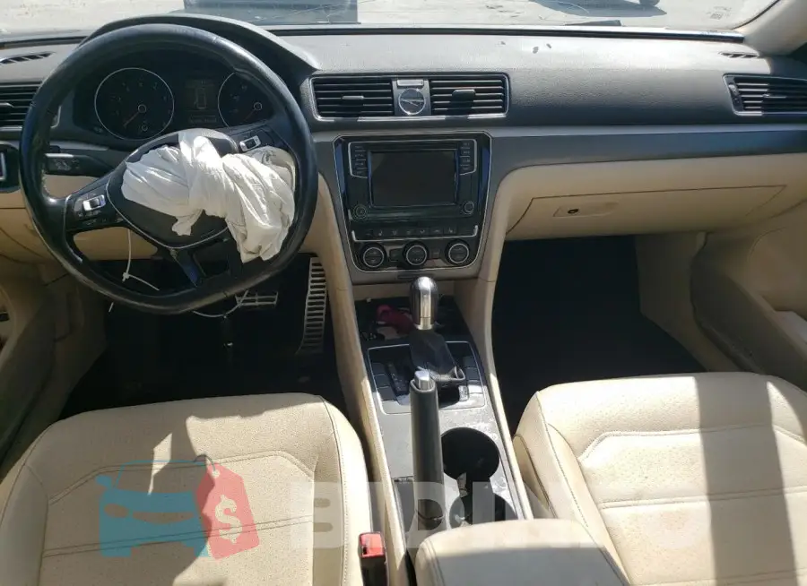 1VWDT7A37HC017038 Photo# 8