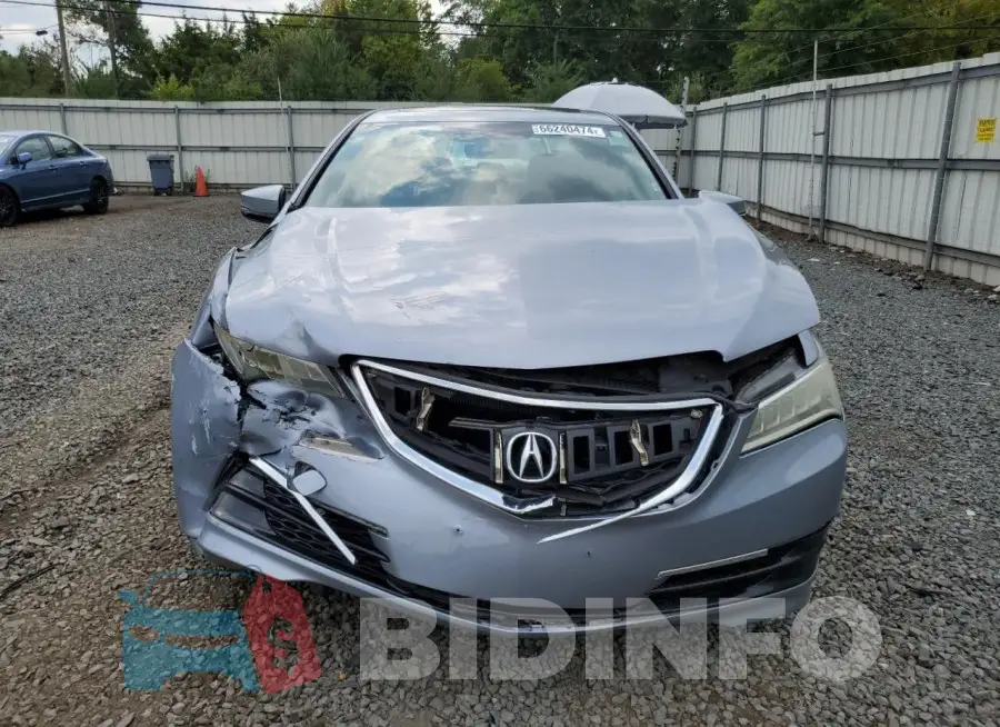 19UUB1F56GA002717 Photo# 5