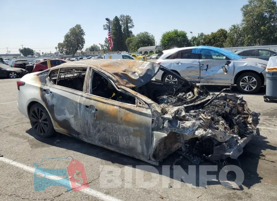 1N4BL4CV0LC244884 Photo# 4