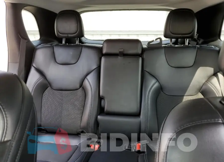 1C4PJMLB3MD142924 Photo# 10