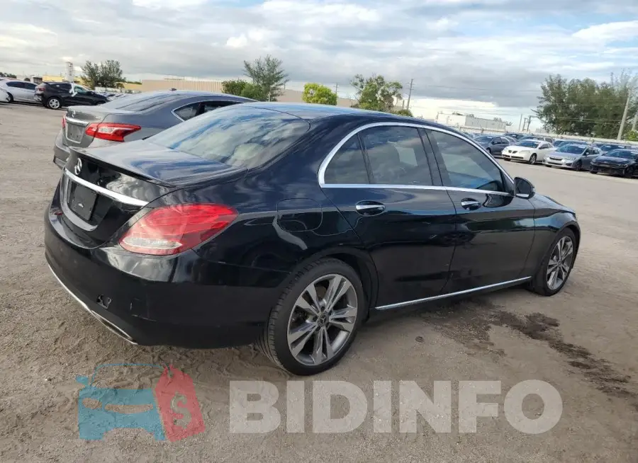 WDDWF4JB1JR350885 Photo# 3