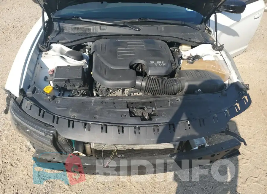 2C3CDXBG1FH726091 Photo# 11