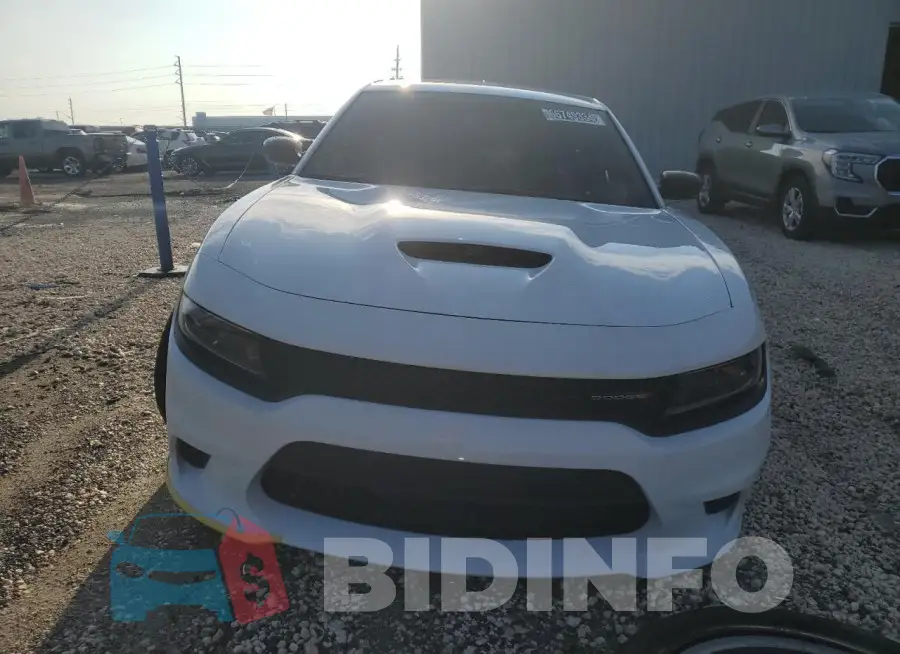 2C3CDXHG7PH702158 Photo# 5