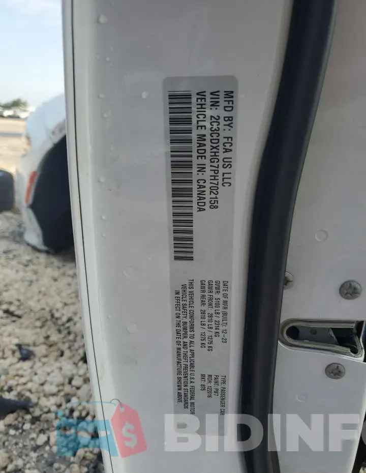 2C3CDXHG7PH702158 Photo# 13