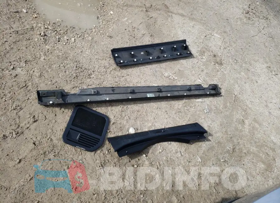 SALVP2RX9KH332223 Photo# 13