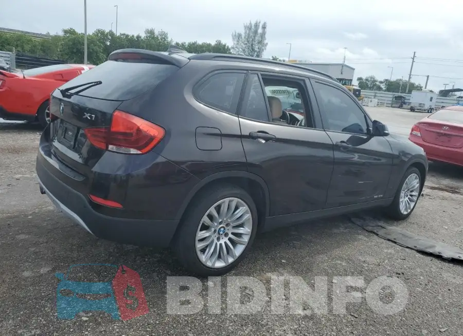 WBAVM1C53FV315018 Photo# 3
