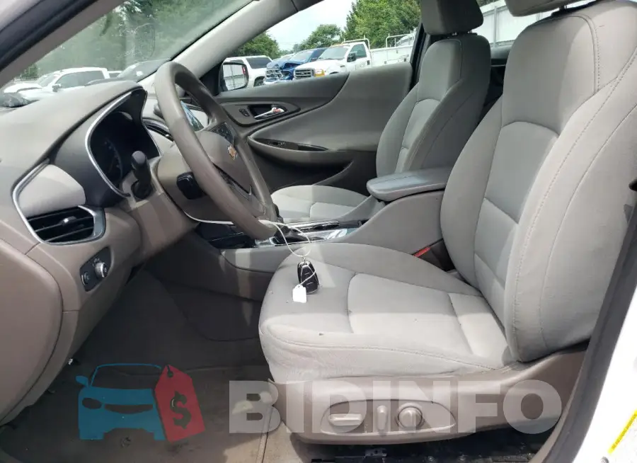 1G1ZD5ST7MF005742 Photo# 7