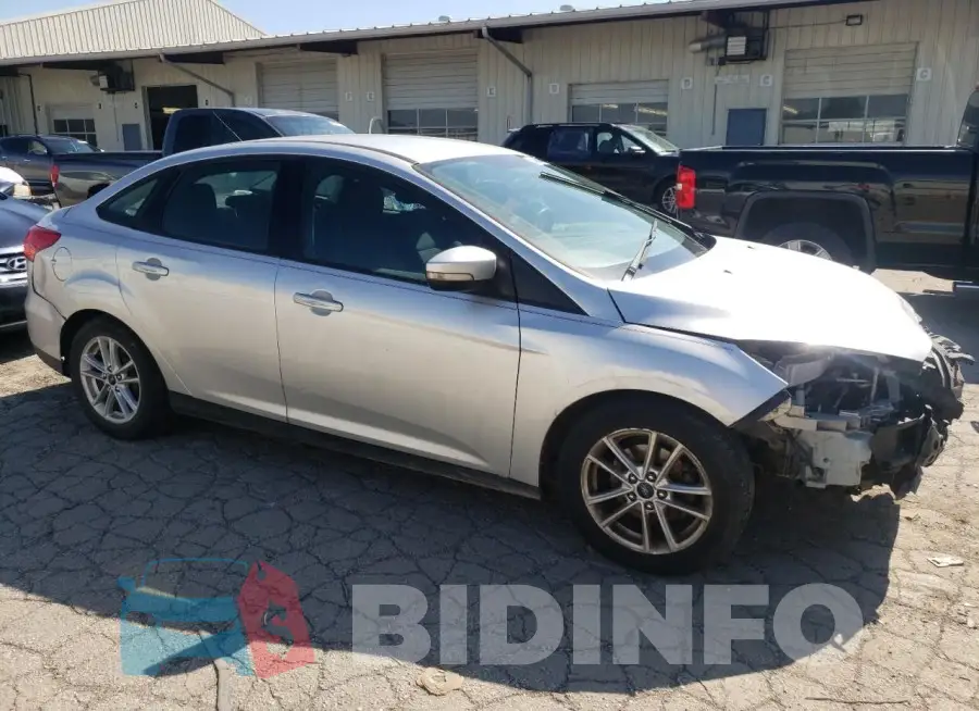 1FADP3F26GL377566 Photo# 4