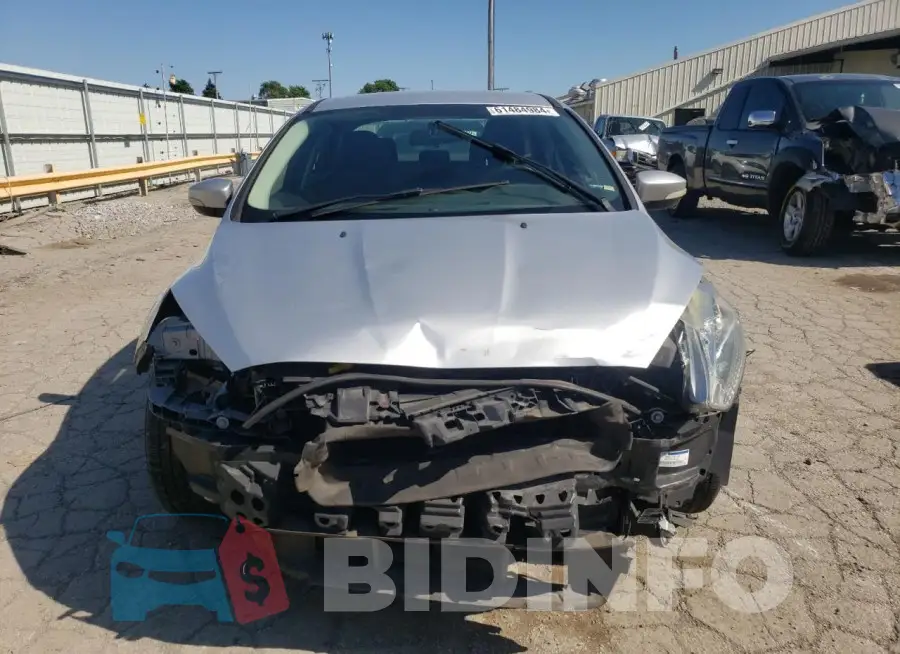 1FADP3F26GL377566 Photo# 5