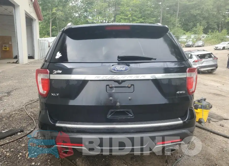 1FM5K8D87JGB50433 Photo# 6