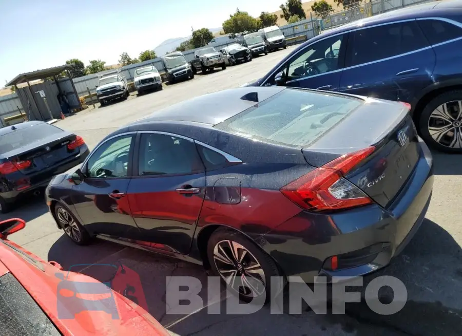 19XFC1F36HE211392 Photo# 2