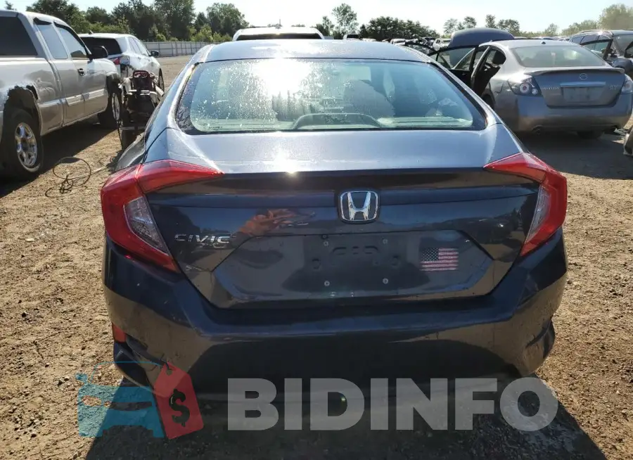 19XFC2F50GE007712 Photo# 6