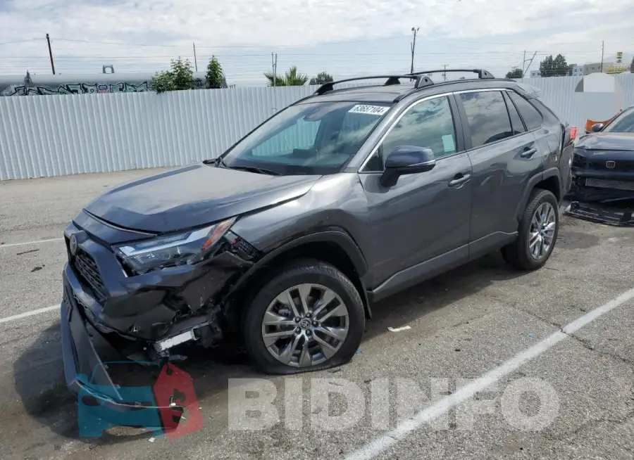 2T3C1RFV6PW279798 Photo# 1