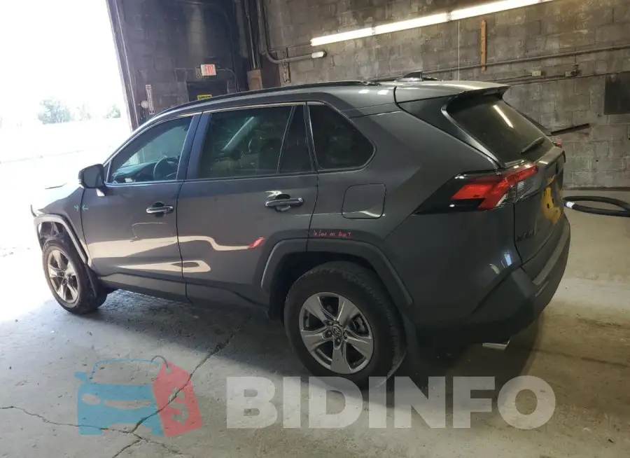 2T3P1RFV8RC440397 Photo# 2
