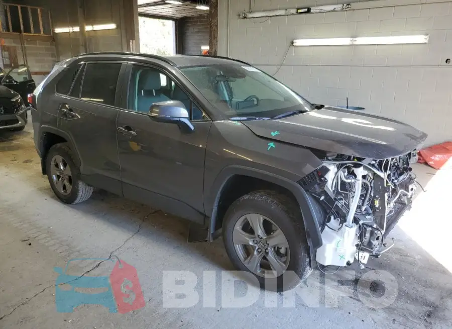 2T3P1RFV8RC440397 Photo# 4