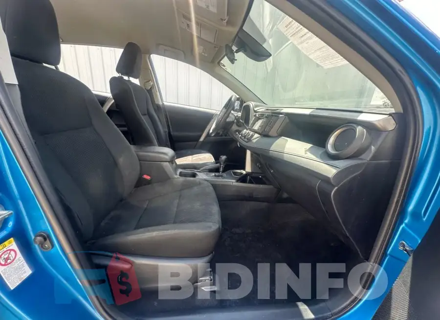 2T3ZFREV6JW412354 Photo# 5
