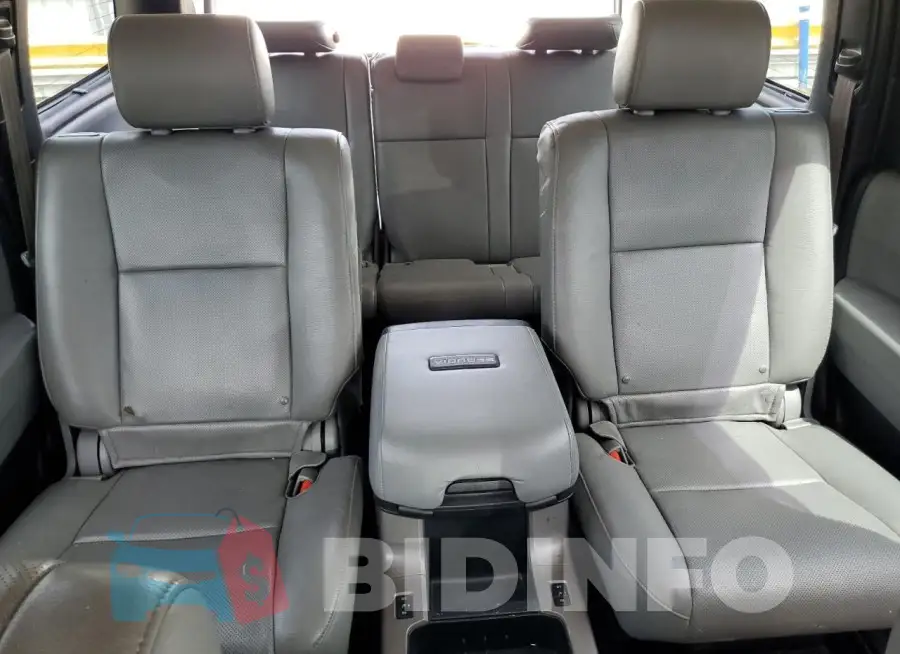5TDDY5G10JS163946 Photo# 10