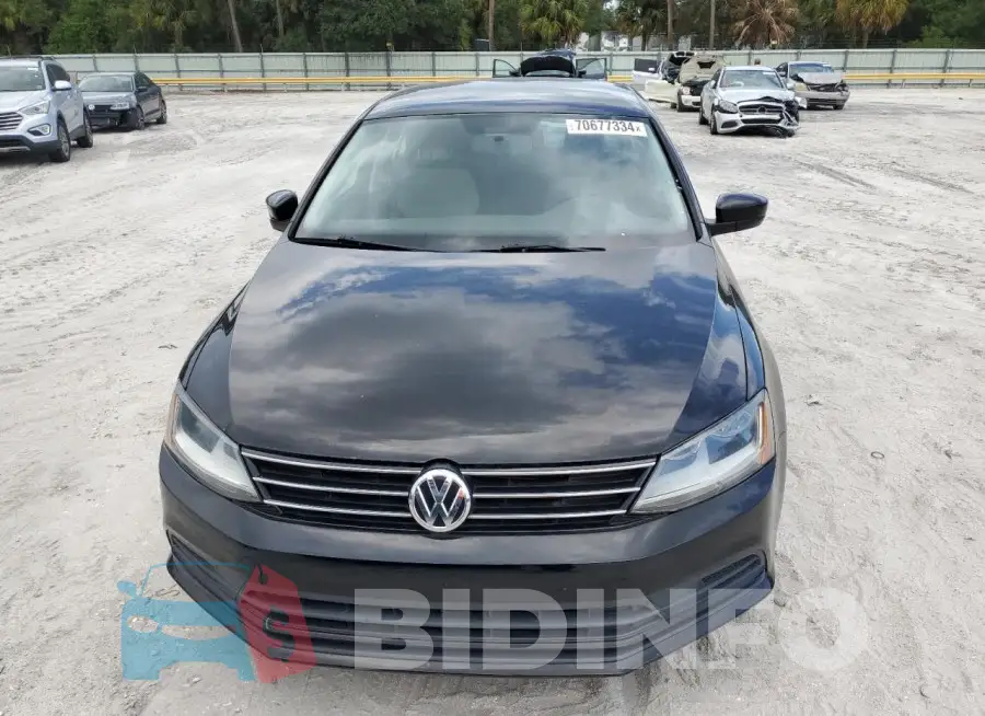 3VW2B7AJ4HM325243 Photo# 5