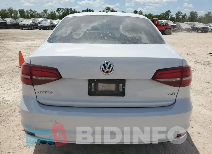 3VW2B7AJ9JM215973 Photo# 6