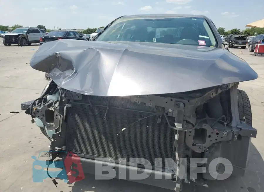 19UUB1F32JA011257 Photo# 5
