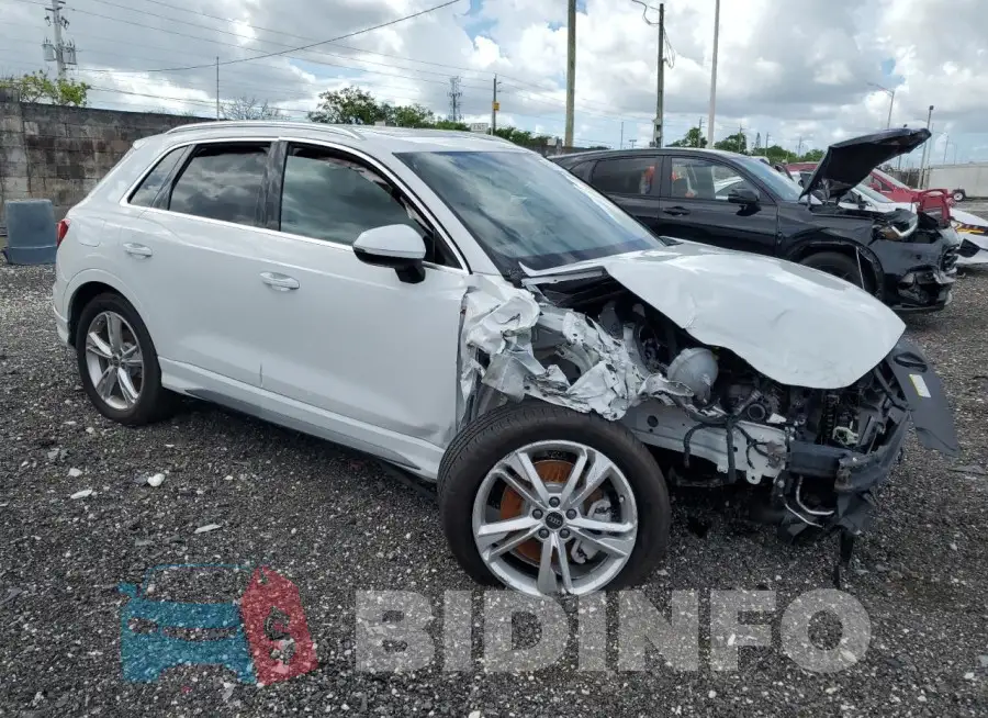 WA1DECF33R1051273 Photo# 4