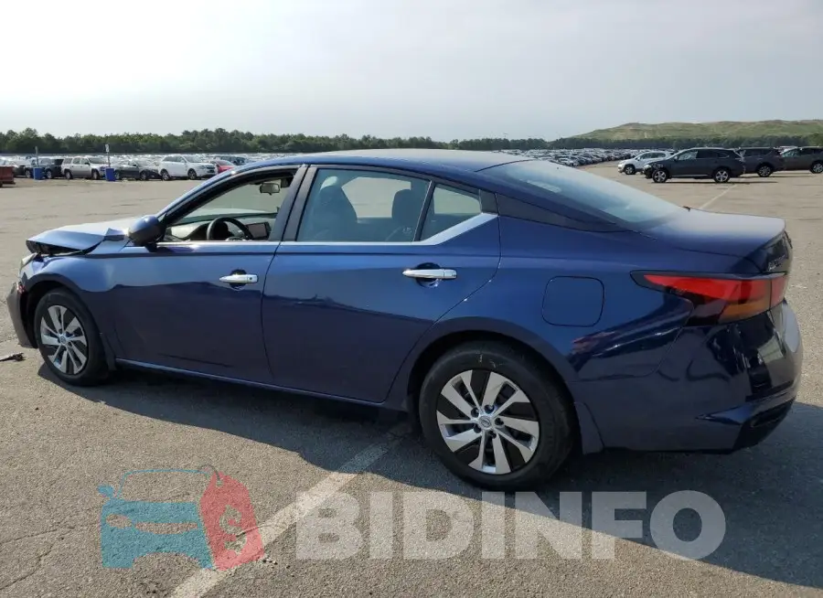 1N4BL4BV2PN322514 Photo# 2