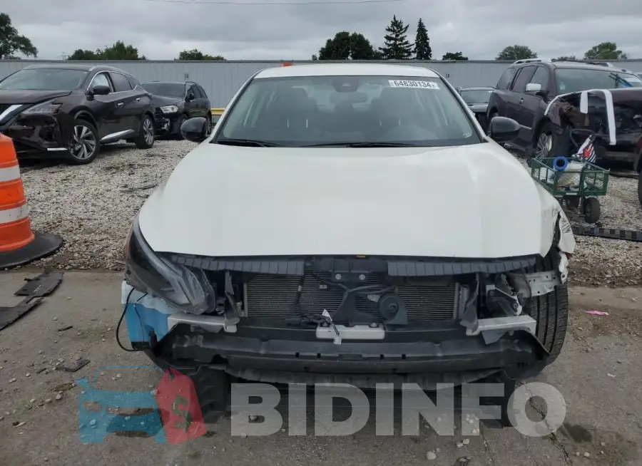 1N4BL4CV2PN301094 Photo# 5