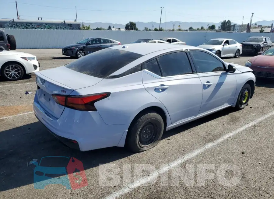 1N4BL4CV6PN415521 Photo# 3