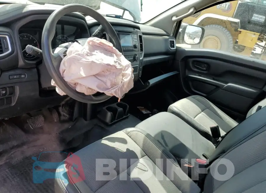 1N6AA1C3XJN502562 Photo# 8