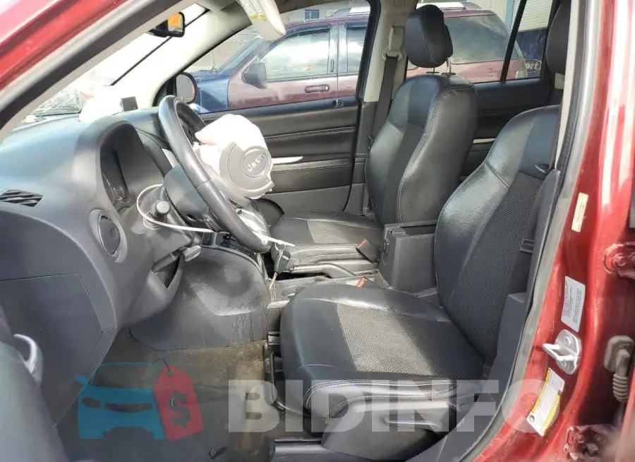 1C4NJDEB6GD758044 Photo# 7