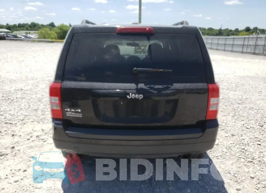 1C4NJRBB8GD632169 Photo# 6
