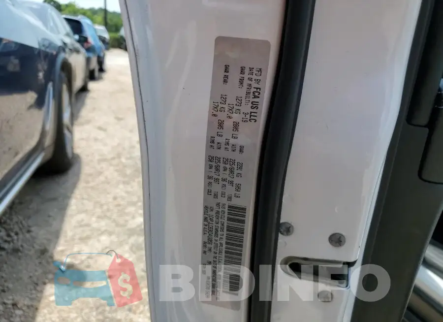 1C4PJLCB3KD416856 Photo# 12