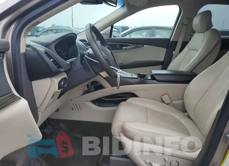 2LMPJ6LR7JBL45583 Photo# 7