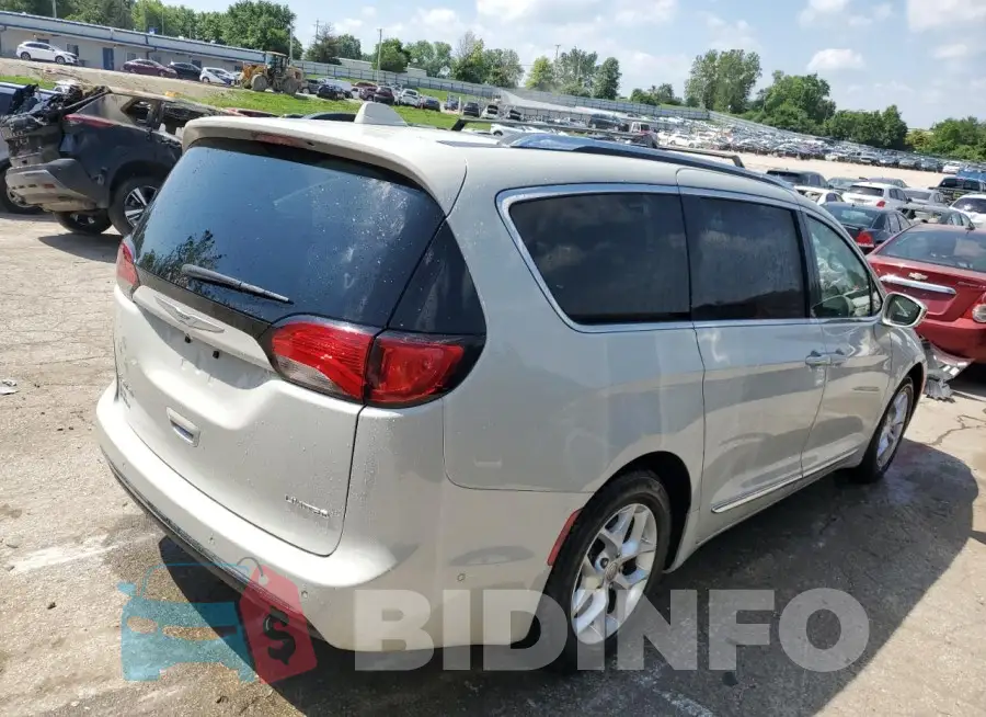2C4RC1GG7LR281280 Photo# 3