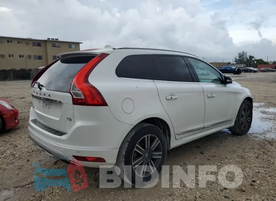 YV440MDR2H2120168 Photo# 3