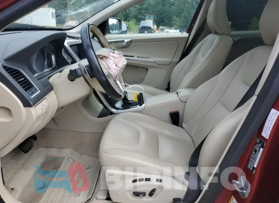 YV4902RK7F2752943 Photo# 7