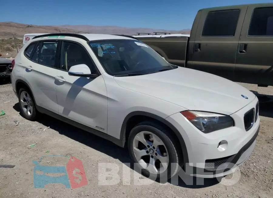 WBAVM1C59FV316481 Photo# 4