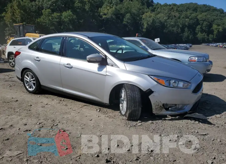 1FADP3F26HL326585 Photo# 4
