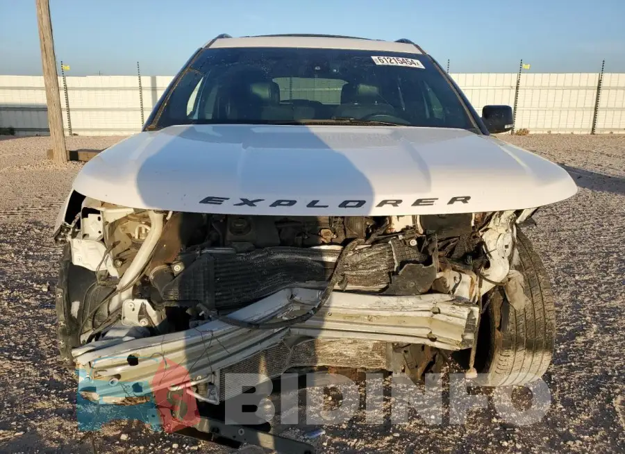 1FM5K8GT3JGB65396 Photo# 5