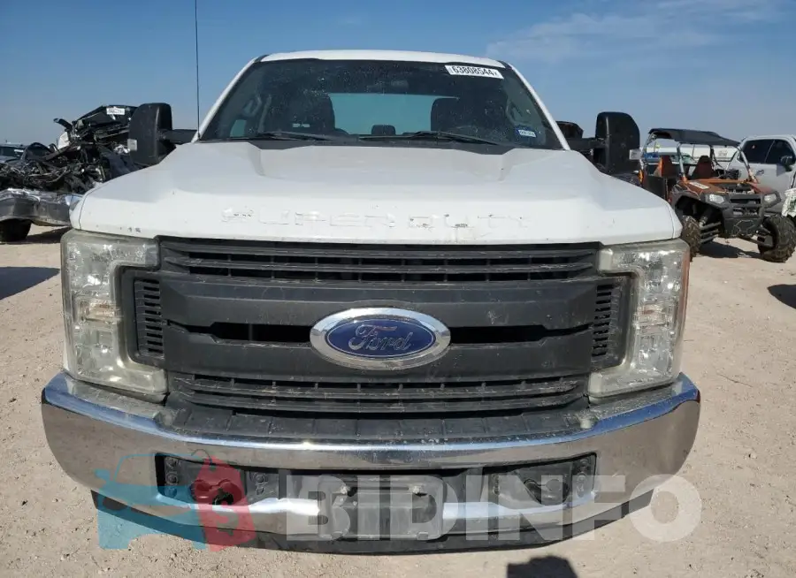 1FT7X2A63HEE35098 Photo# 5