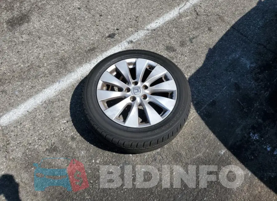 1HGCR2F76FA210481 Photo# 12