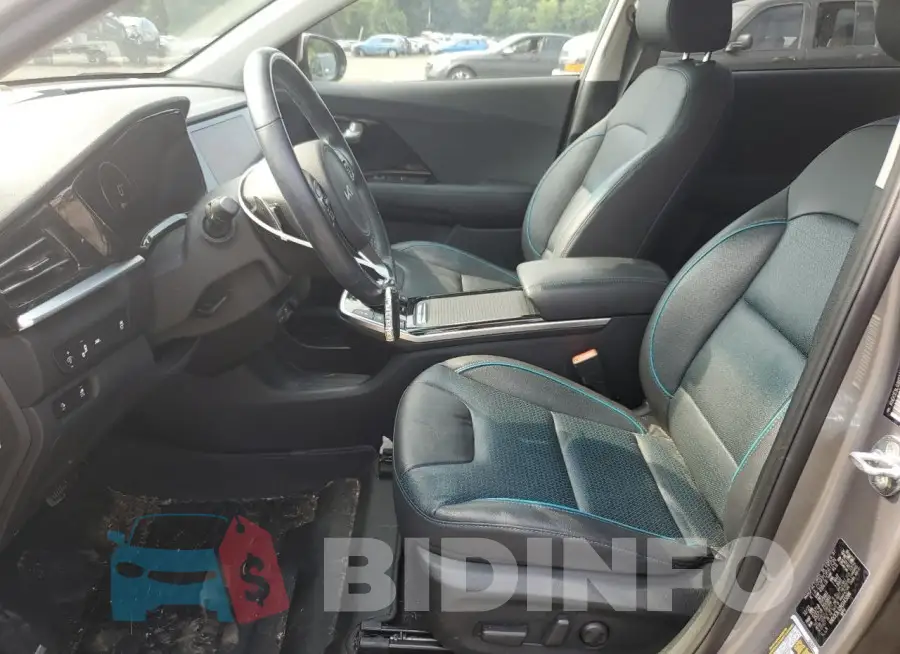 KNDCE3LG1N5145096 Photo# 7