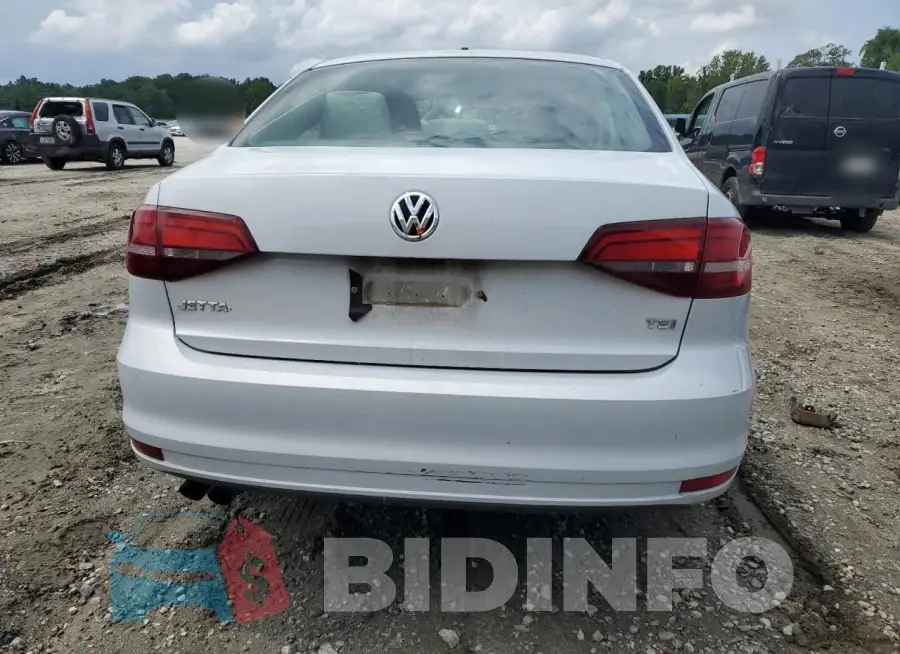 3VW2B7AJ0HM283704 Photo# 6