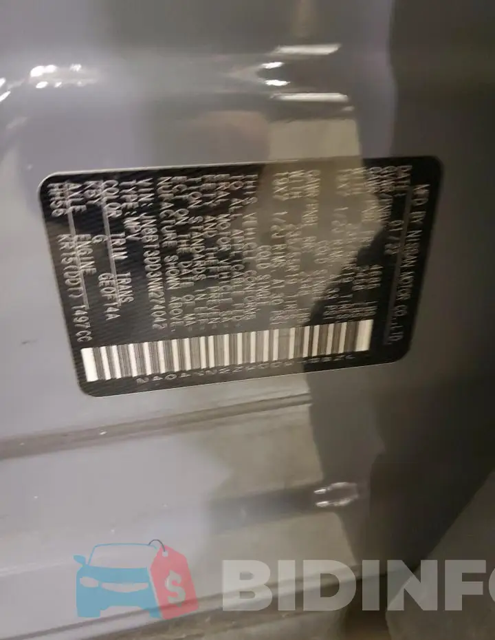 JN8BT3DD3NW274042 Photo# 12