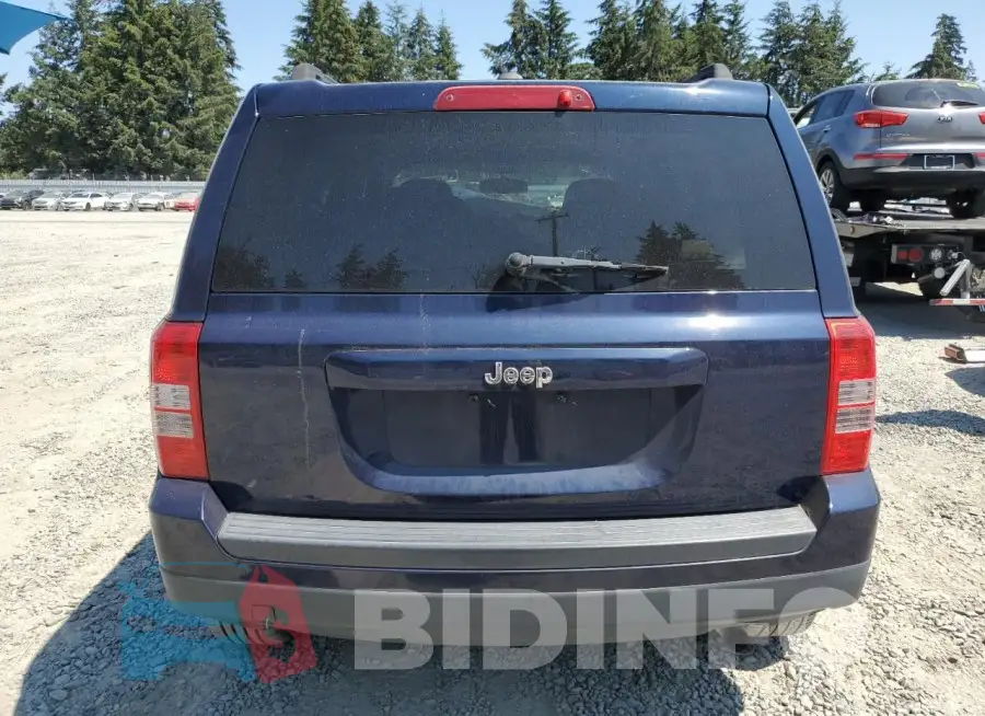 1C4NJPBBXFD380086 Photo# 6